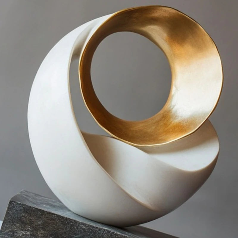 Modern Sculptures Creative Resin Figurines Abstract Art Miniature Ornaments for Offices Table Decorations and Accessories room